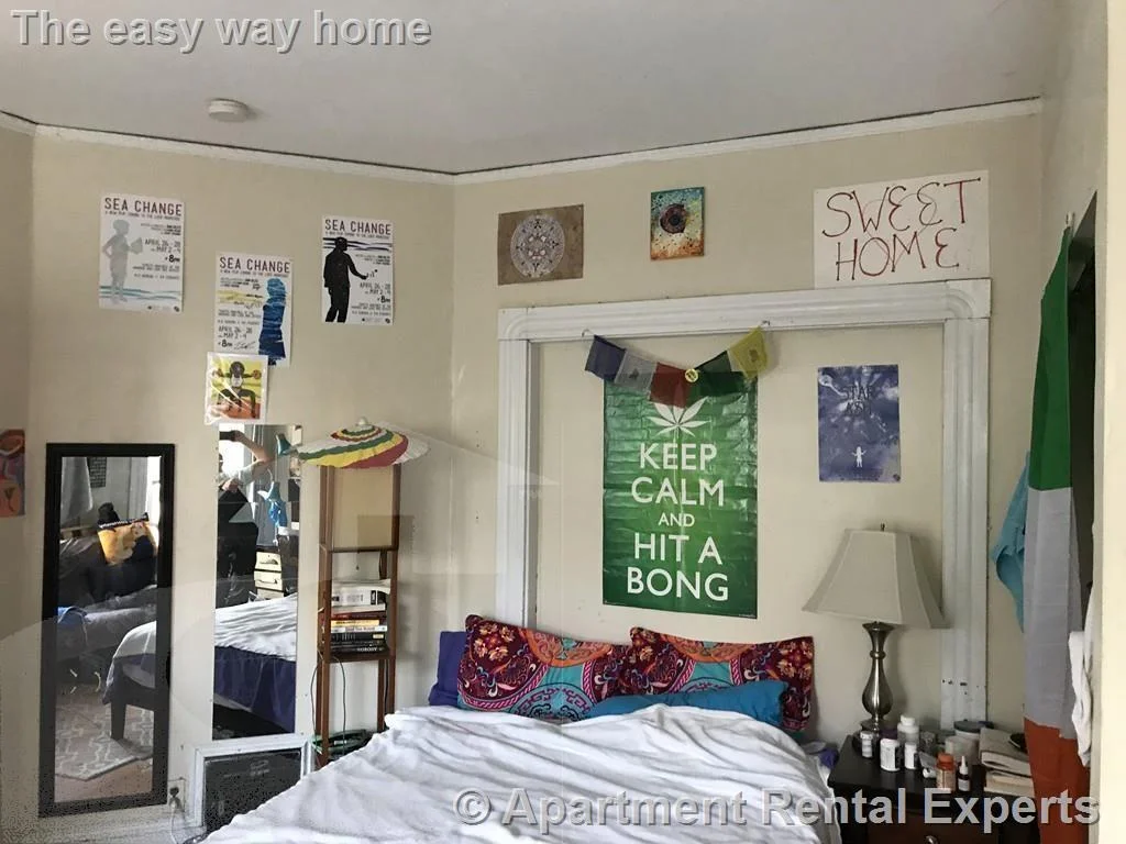 5 bed, 1 bath apartment for rent at 243 Highland Ave Unit 2, Davis Square — photo 10 of 12