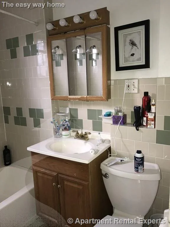 5 bed, 1 bath apartment for rent at 243 Highland Ave Unit 2, Davis Square — photo 9 of 12