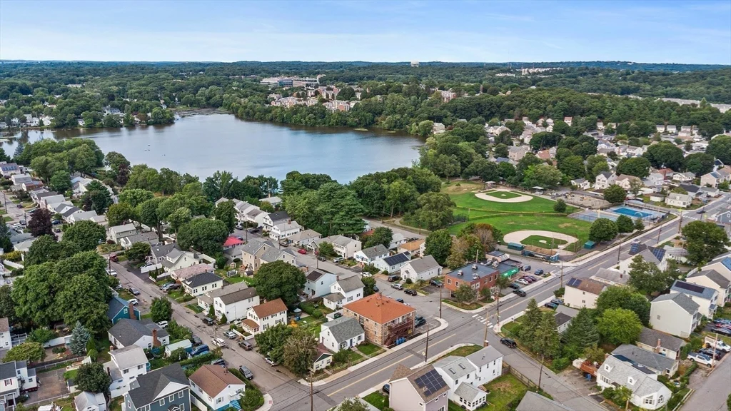 1 bed, 1 bath apartment for rent at 243 Lake St Unit 1, Waltham — photo 11 of 11