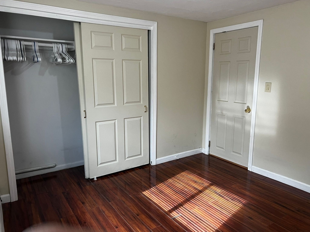 1 bed, 1 bath apartment for rent at 243 Lake St Unit 2, Waltham — photo 5 of 9