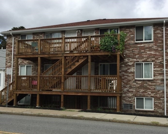 1 bed, 1 bath apartment for rent at 243 Lake St Unit 2, Waltham — photo 2 of 9