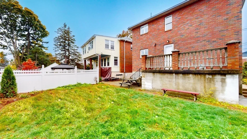 2 bed, 1 bath apartment for rent at 243 Lexington St Unit 1, Watertown — photo 14 of 16