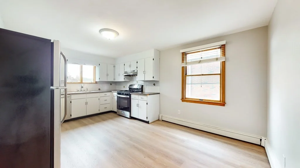 2 bed, 1 bath apartment for rent at 243 Lexington St Unit 1, Watertown — photo 3 of 16