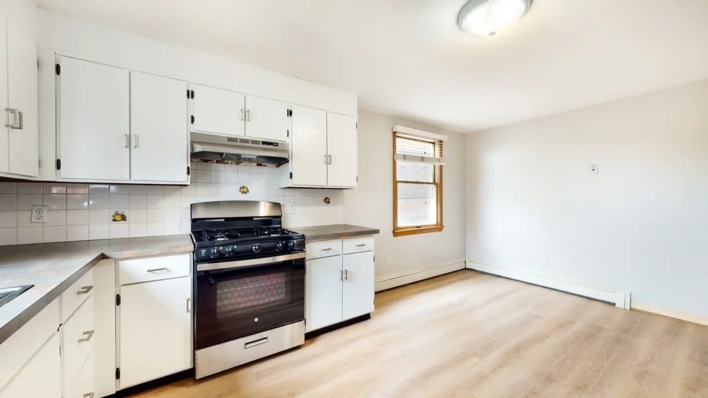 2 bed, 1 bath apartment for rent at 243 Lexington St Unit 1, Watertown — photo 4 of 16