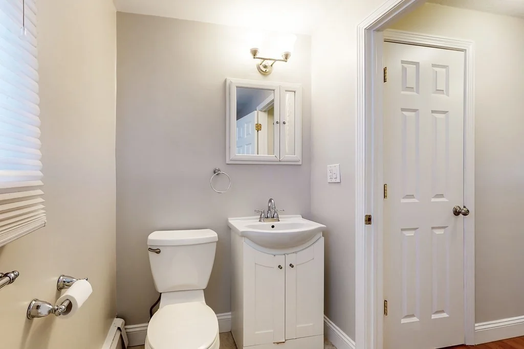 2 bed, 1 bath apartment for rent at 243 Lexington St Unit 2, Watertown — photo 16 of 27