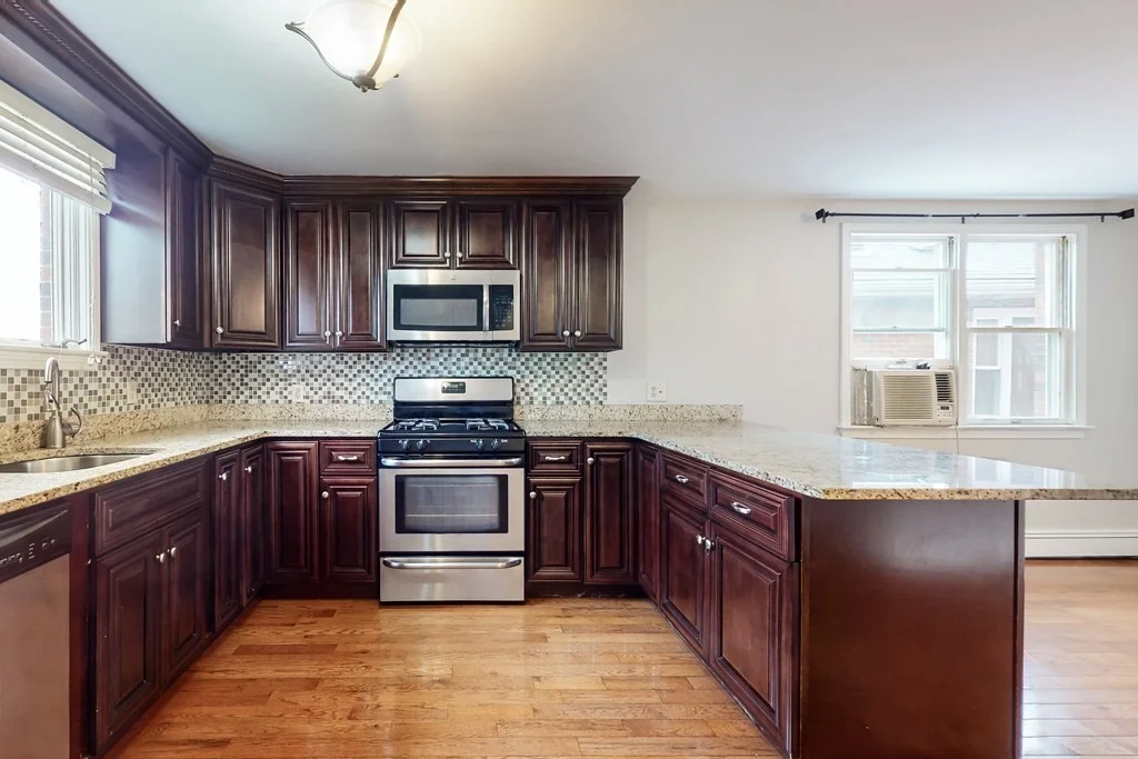 2 bed, 1 bath apartment for rent at 243 Lexington St Unit 2, Watertown — photo 5 of 27