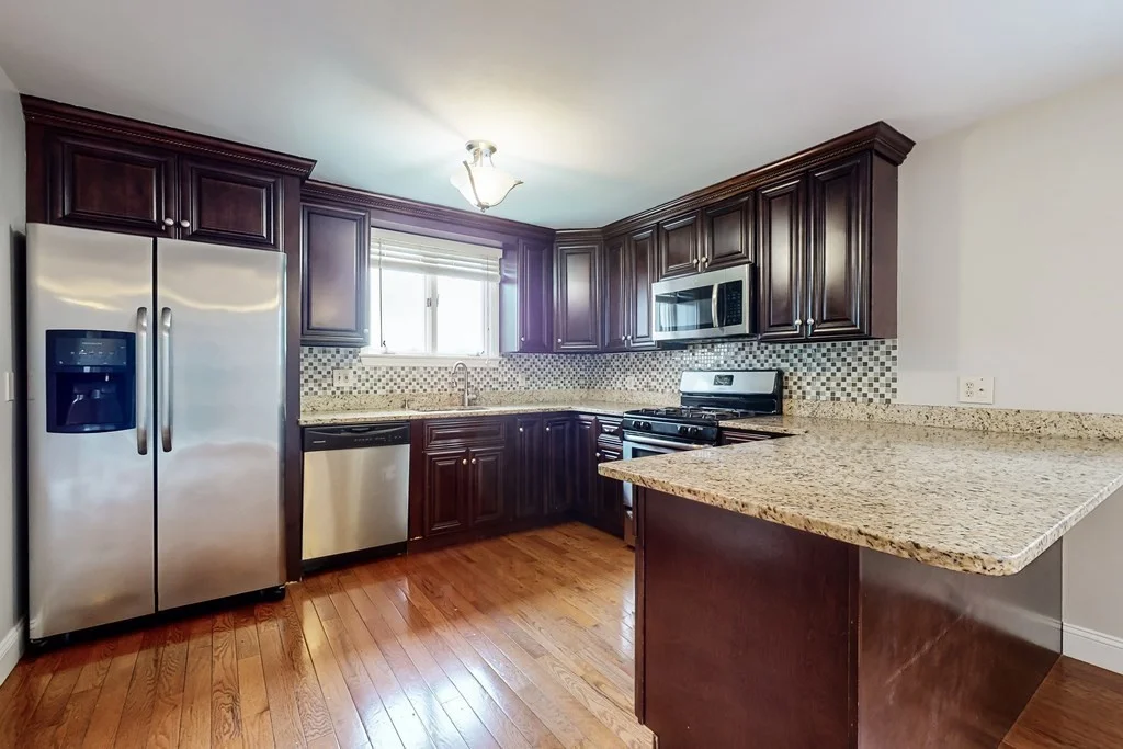 2 bed, 1 bath apartment for rent at 243 Lexington St Unit 2, Watertown — photo 3 of 27