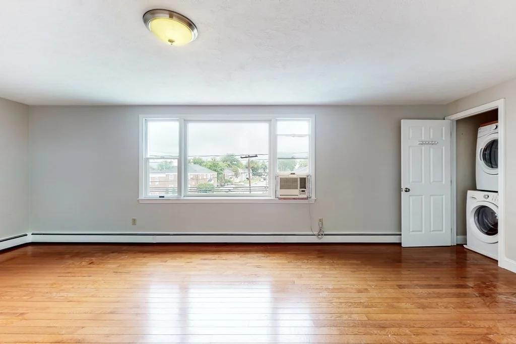 2 bed, 1 bath apartment for rent at 243 Lexington St Unit 2, Watertown — photo 10 of 27
