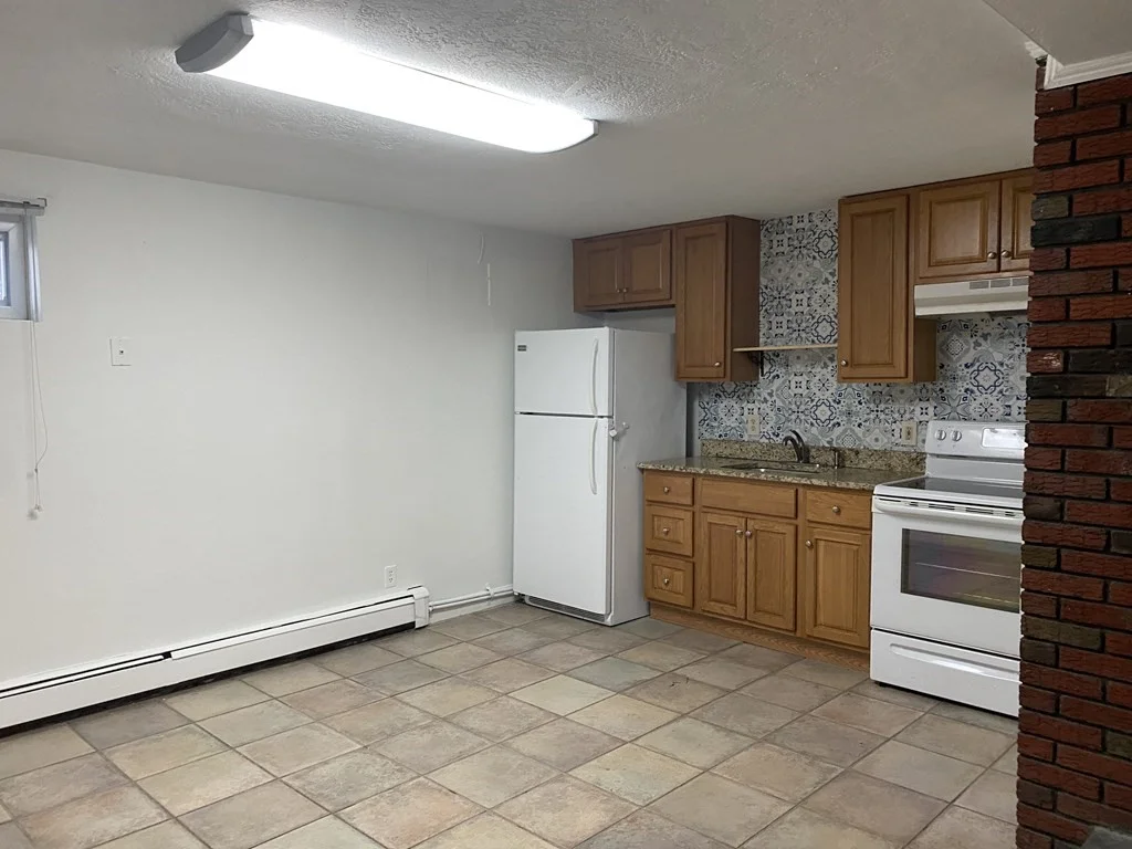 2 bed, 2 bath apartment for rent at 243 Lexington St Unit A, Watertown — photo 12 of 17