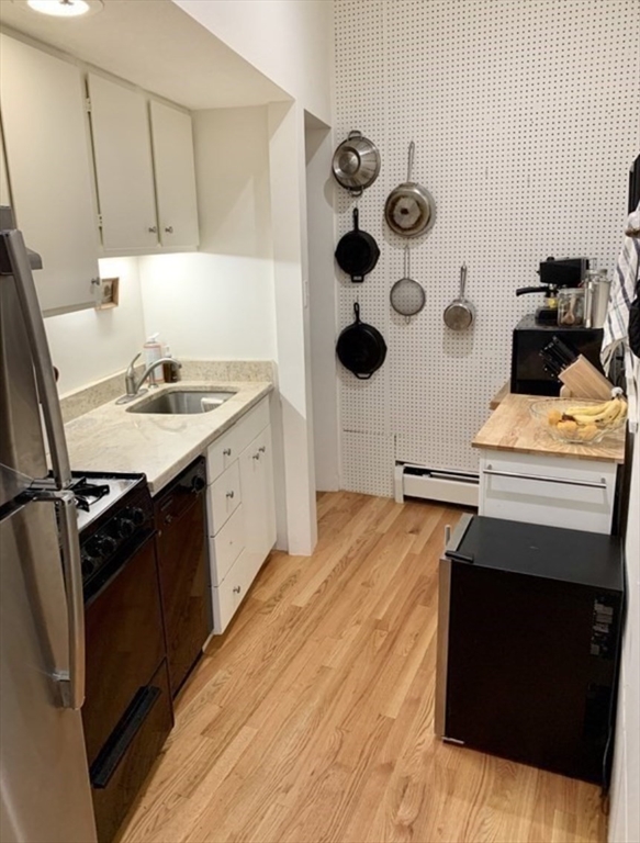 2 bed, 1 bath apartment for rent at 243 North St Unit 1, North End — photo 3 of 6