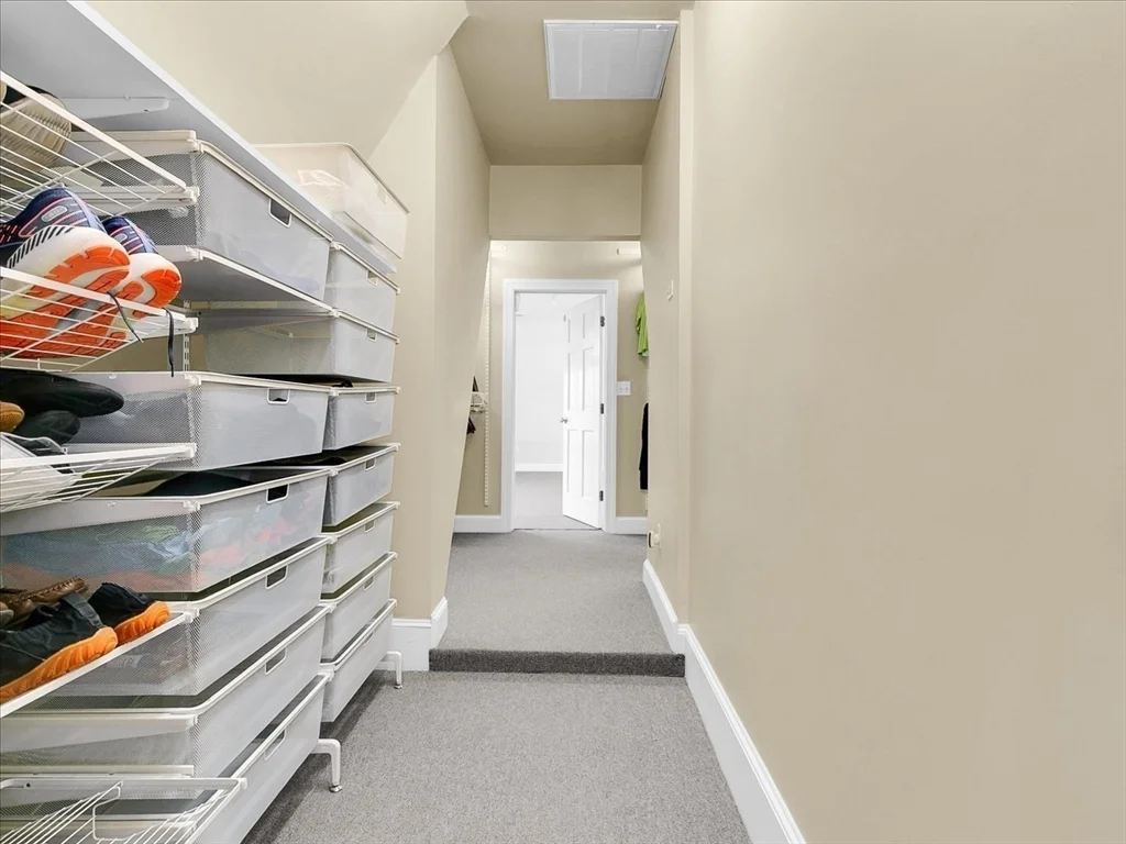 4 bed, 3 bath apartment for rent at 243 Upland Ave, Newton Highlands — photo 27 of 40