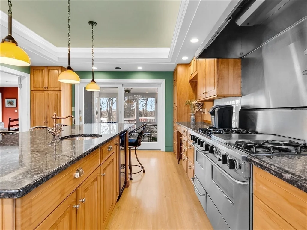 4 bed, 3 bath apartment for rent at 243 Upland Ave, Newton Highlands — photo 14 of 40