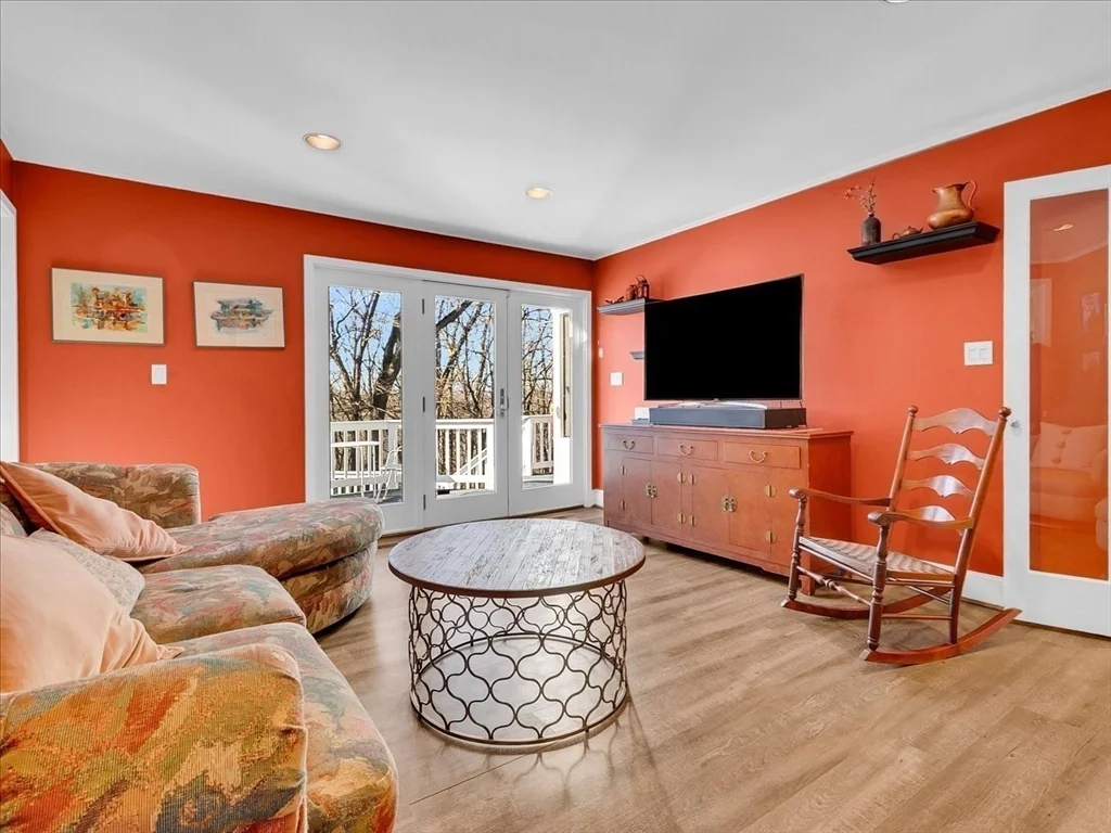 4 bed, 3 bath apartment for rent at 243 Upland Ave, Newton Highlands — photo 17 of 40