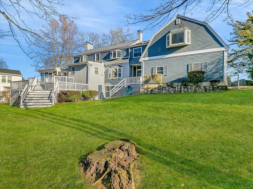 4 bed, 3 bath apartment for rent at 243 Upland Ave, Newton Highlands — photo 1 of 40