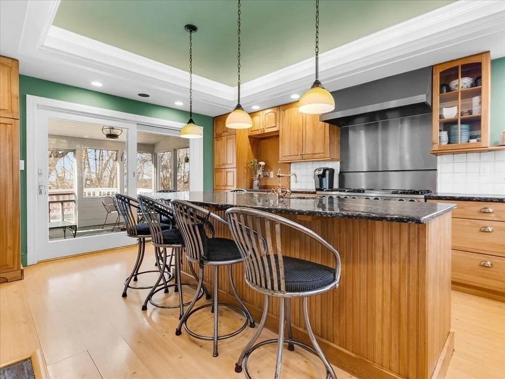 4 bed, 3 bath apartment for rent at 243 Upland Ave, Newton Highlands — photo 10 of 40