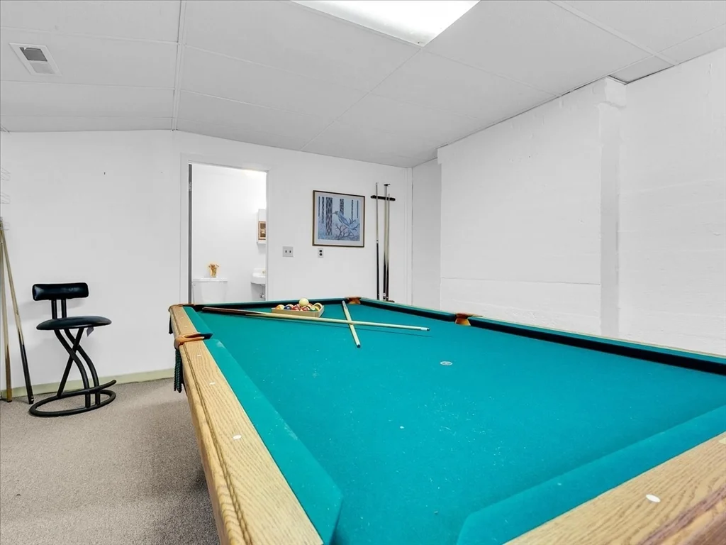4 bed, 3 bath apartment for rent at 243 Upland Ave, Newton Highlands — photo 35 of 40