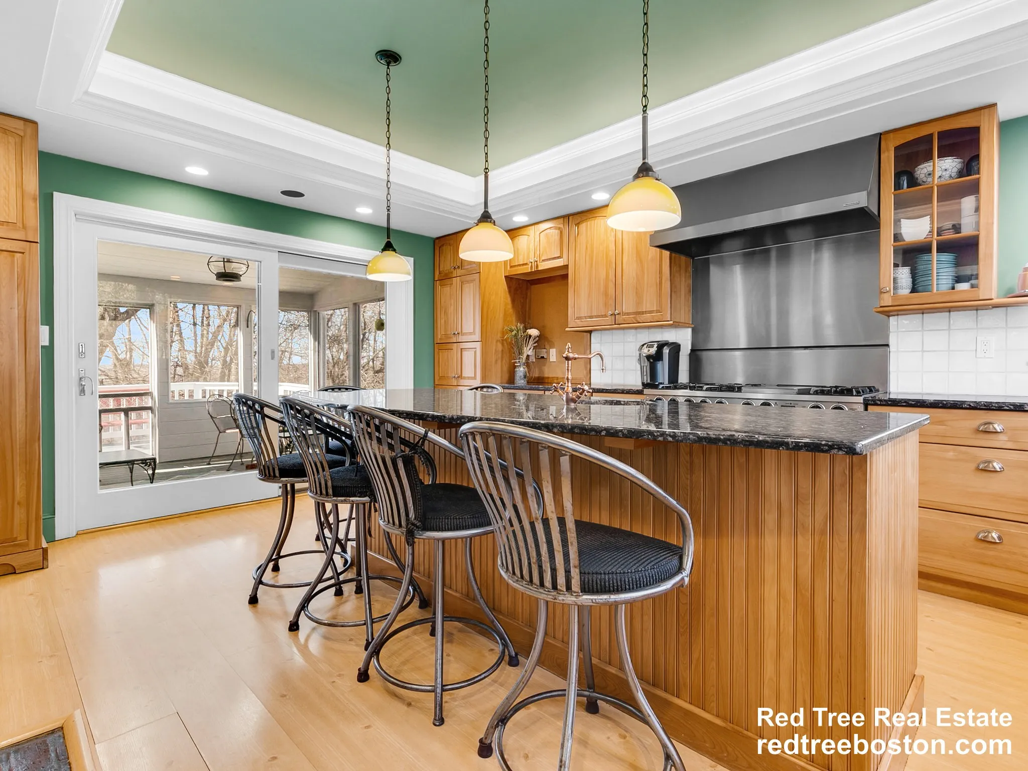 4 bed, 3.5 bath apartment for rent at 243 Upland Ave Unit 1, Newton Highlands — photo 1 of 40