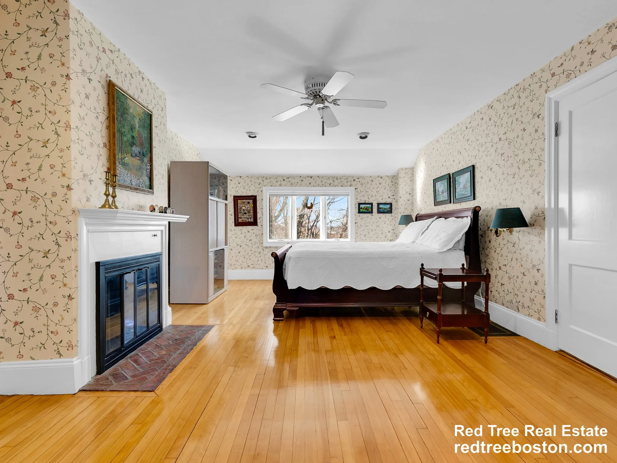 4 bed, 3.5 bath apartment for rent at 243 Upland Ave Unit 1, Newton Highlands — photo 29 of 40