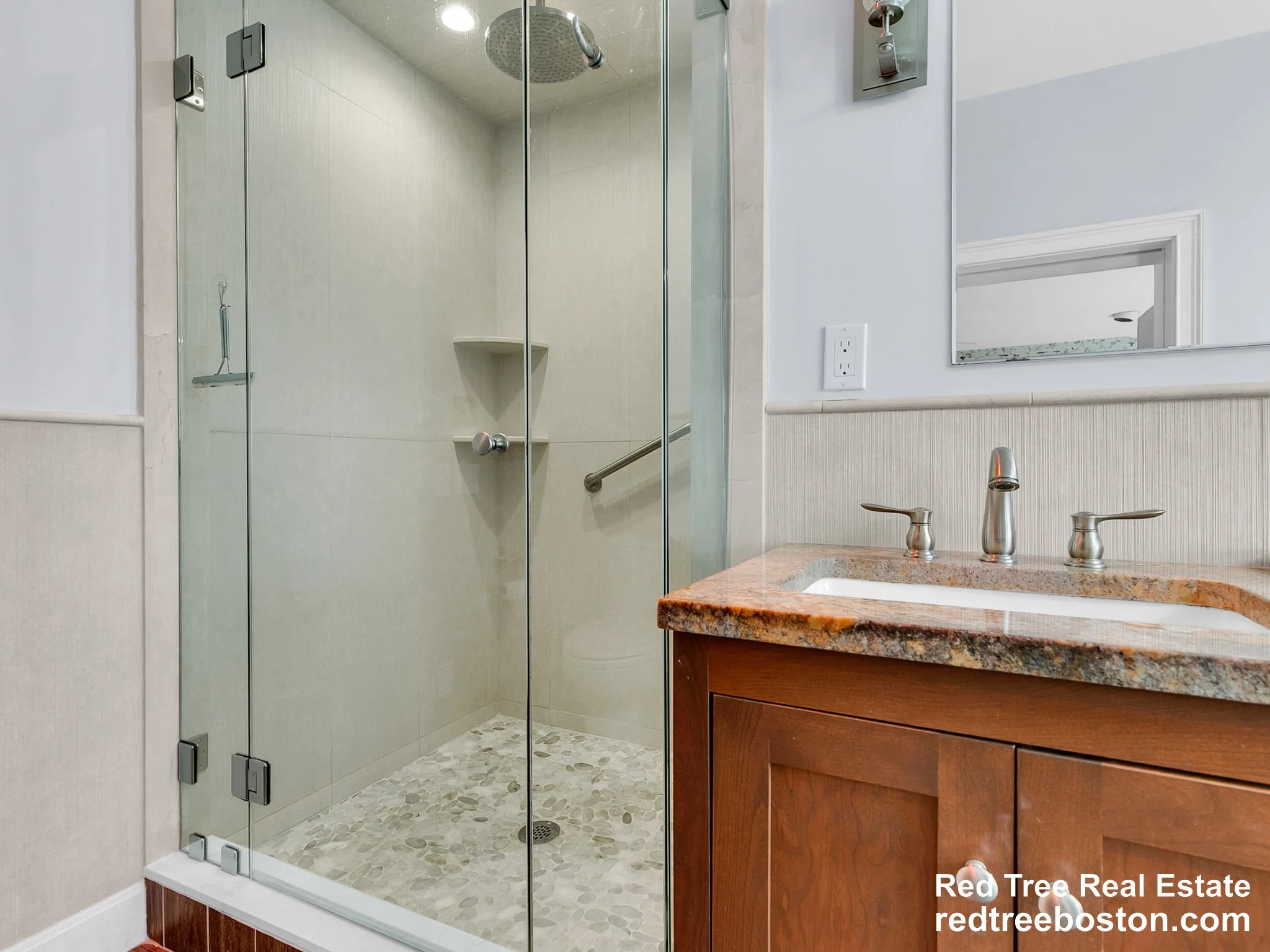 4 bed, 3.5 bath apartment for rent at 243 Upland Ave Unit 1, Newton Highlands — photo 34 of 40