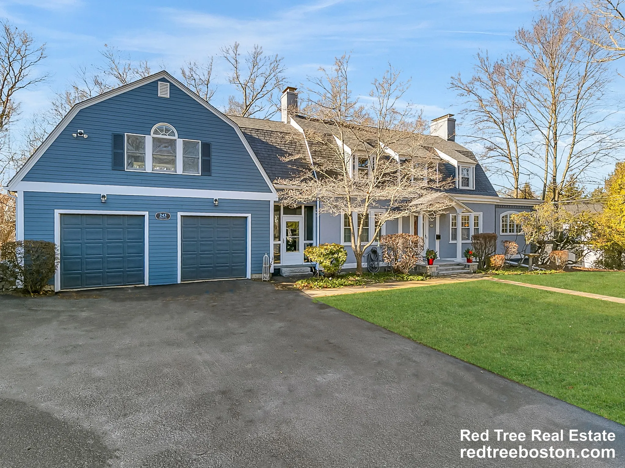 4 bed, 3.5 bath apartment for rent at 243 Upland Ave Unit 1, Newton Highlands — photo 3 of 40
