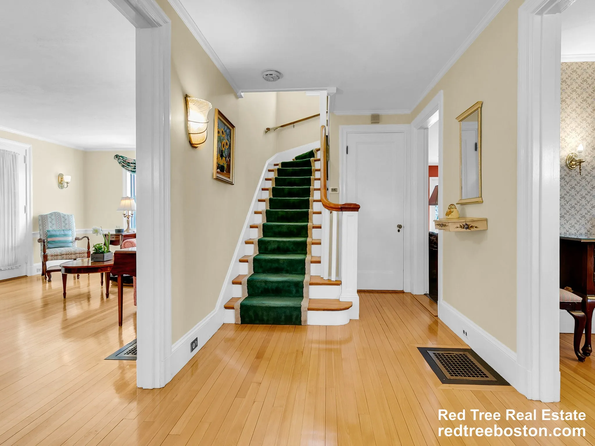 4 bed, 3.5 bath apartment for rent at 243 Upland Ave Unit 1, Newton Highlands — photo 12 of 40