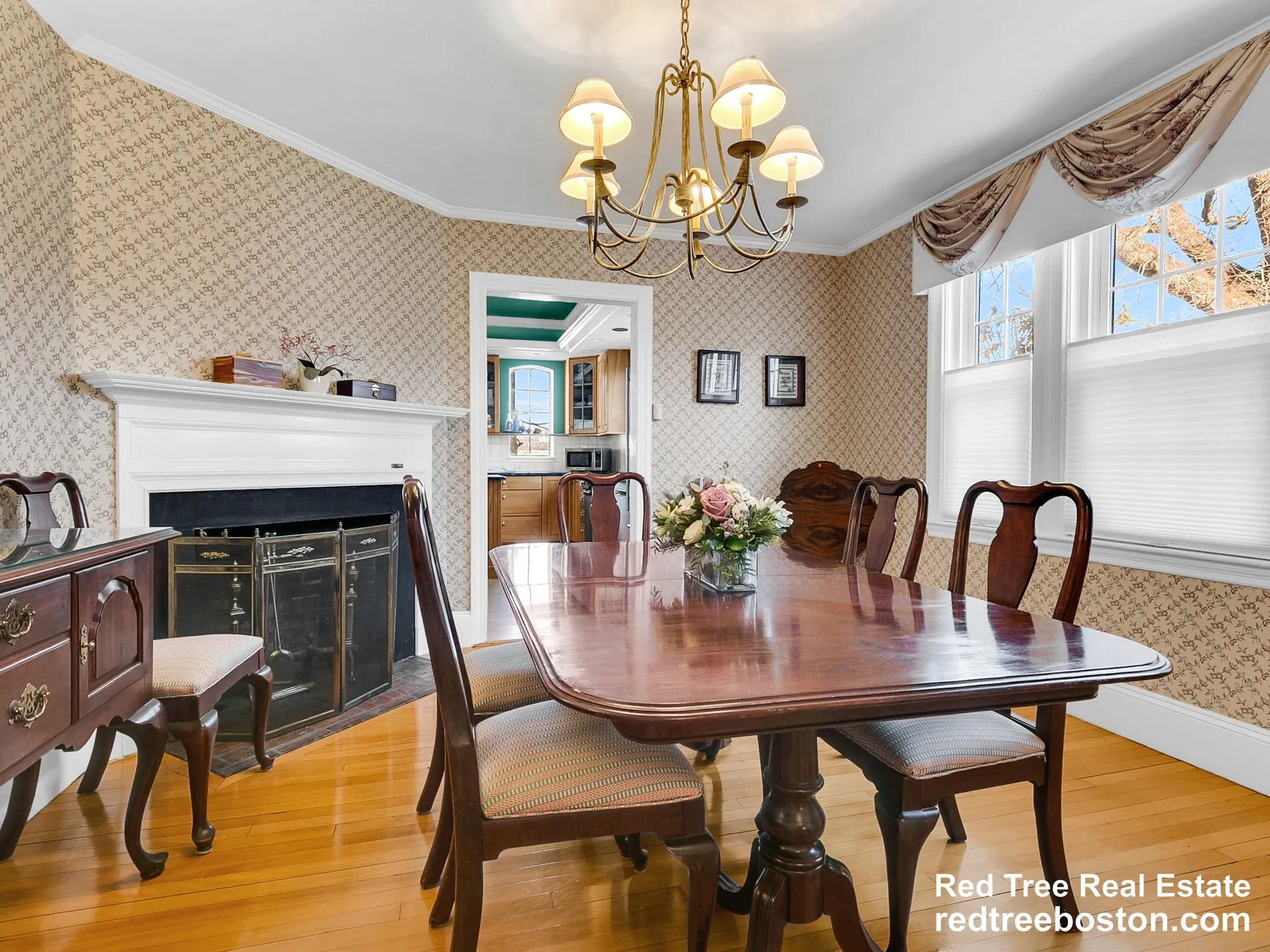 4 bed, 3.5 bath apartment for rent at 243 Upland Ave Unit 1, Newton Highlands — photo 13 of 40