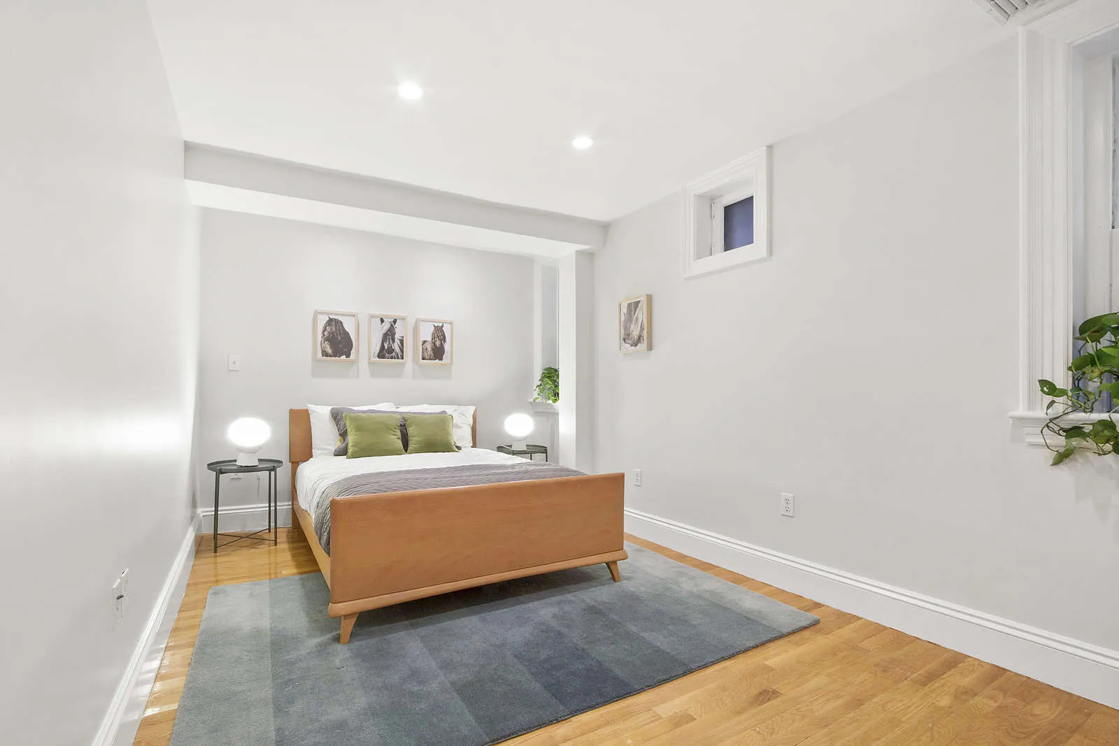 3 bed, 2 bath apartment for rent at 244 Beacon St Unit 1B, Back Bay — photo 6 of 11