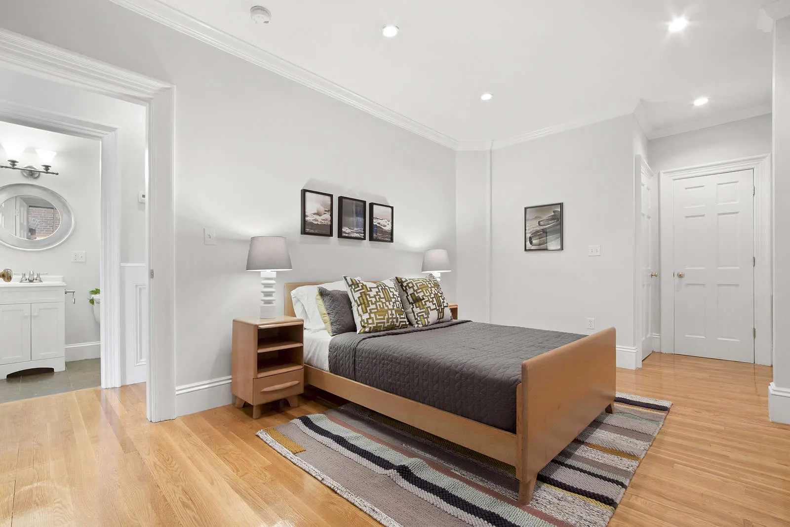 3 bed, 2 bath apartment for rent at 244 Beacon St Unit 1B, Back Bay — photo 10 of 11
