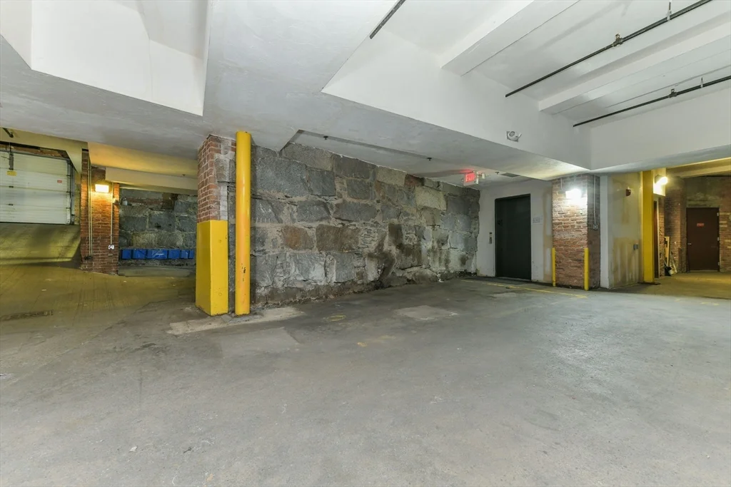 3 bed, 1 bath apartment for rent at 244 Brighton Ave Unit 406, Allston — photo 15 of 15