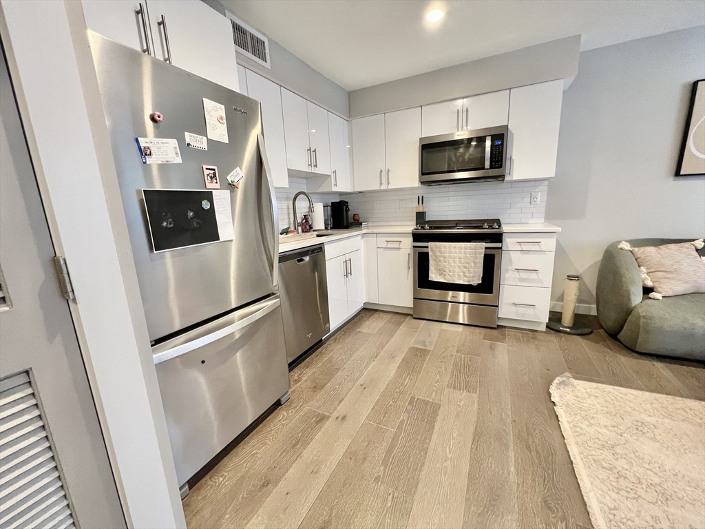 2 bed, 1 bath apartment for rent at 244 Hanover St Unit 430, North End — photo 3 of 11