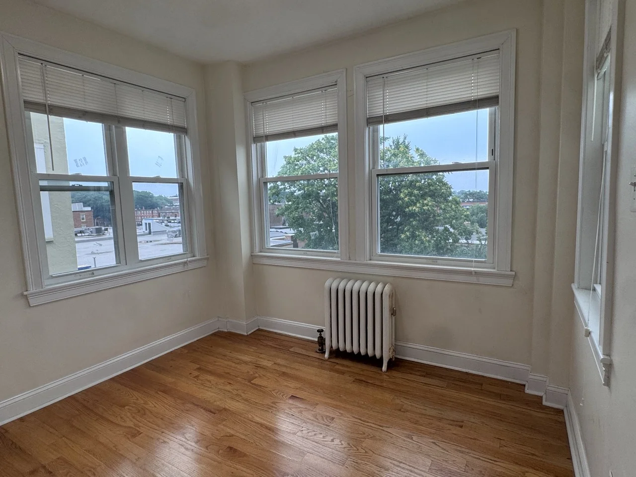 2.5 bed, 1 bath apartment for rent at 244 Kelton St Unit 11, Brighton — photo 6 of 8