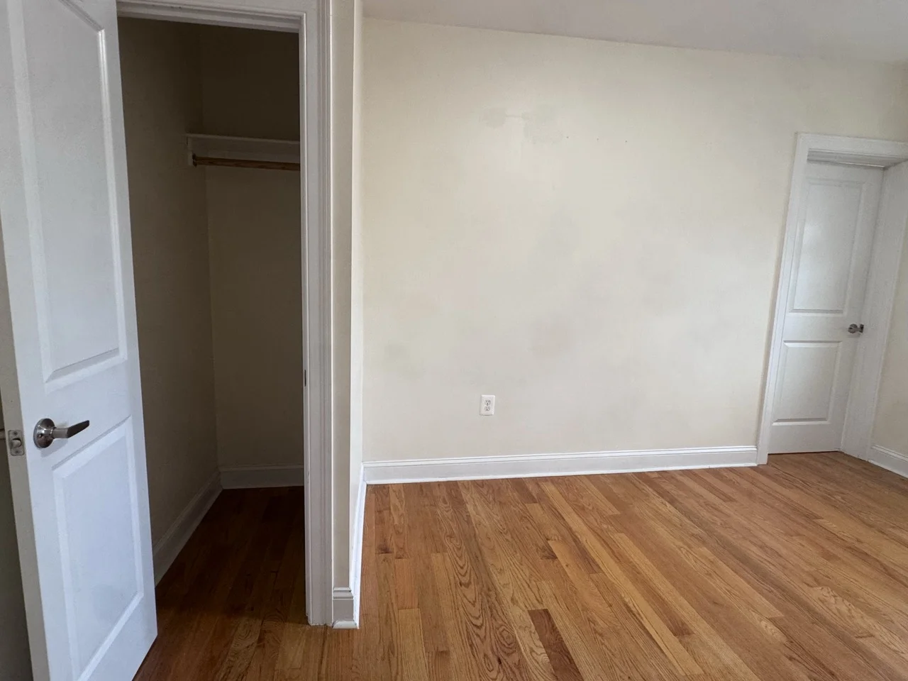 2.5 bed, 1 bath apartment for rent at 244 Kelton St Unit 11, Brighton — photo 4 of 8
