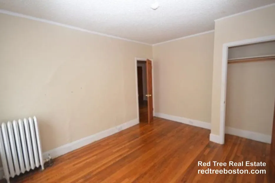 2 bed, 1 bath apartment for rent at 244 Kelton St Unit 3, Brighton — photo 5 of 8