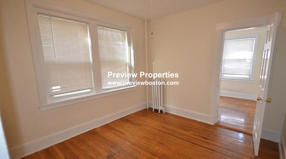 2 bed, 1 bath apartment for rent at 244 Kelton St Unit 6P, Brighton — photo 6 of 7