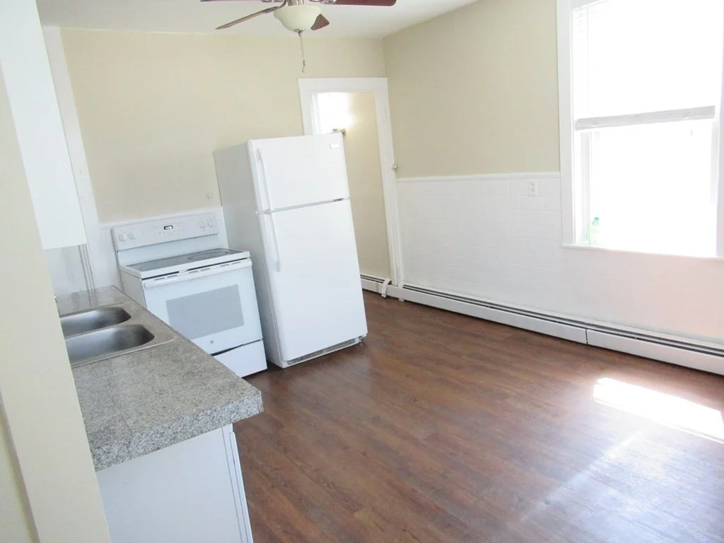 1 bed, 1 bath apartment for rent at 244 Lafayette St Unit 2L, Salem — photo 6 of 9