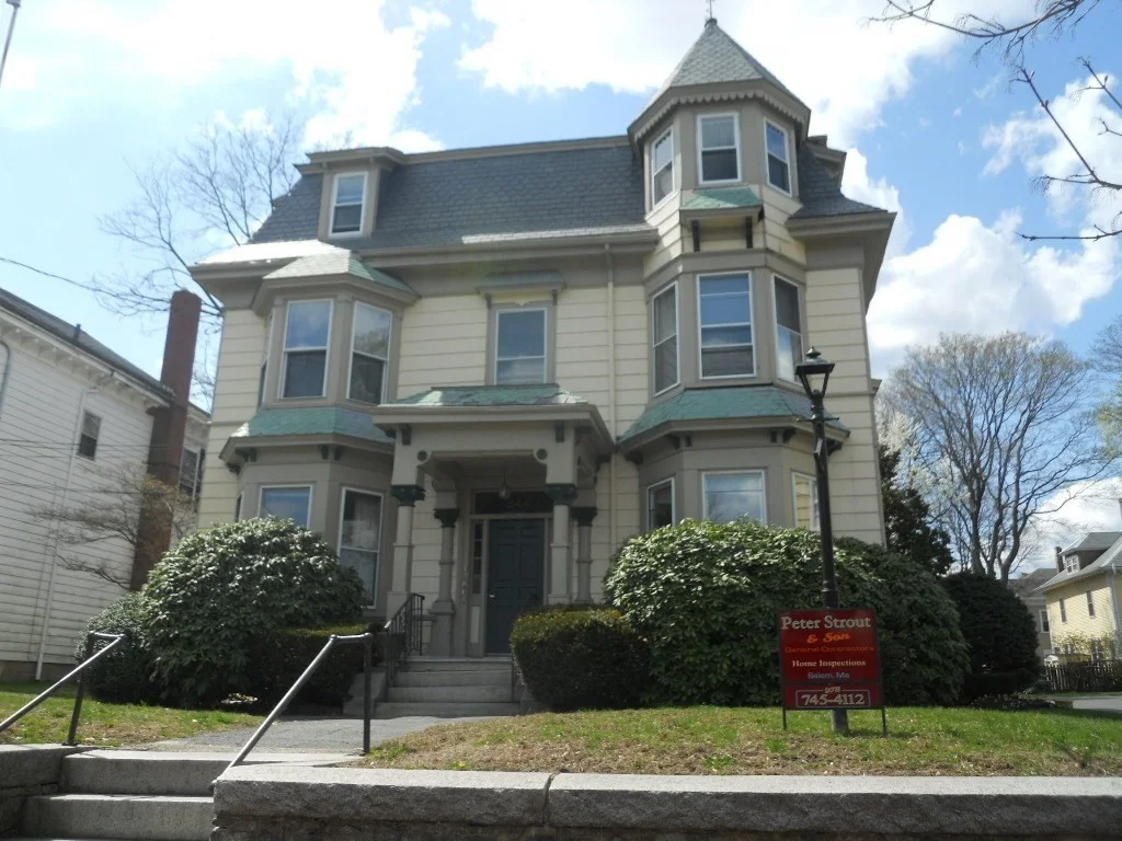 1 bed, 1 bath apartment for rent at 244 Lafayette St Unit 2L, Salem