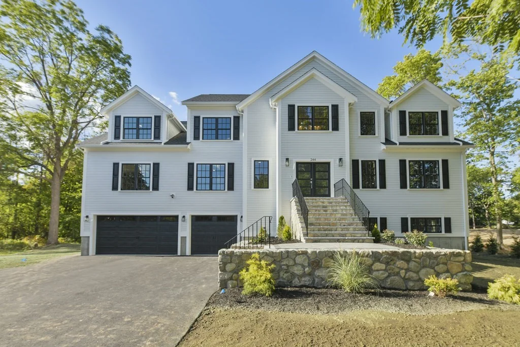 3 bed, 4+ bath apartment for rent at 244 Main St, Lynnfield — photo 1 of 29