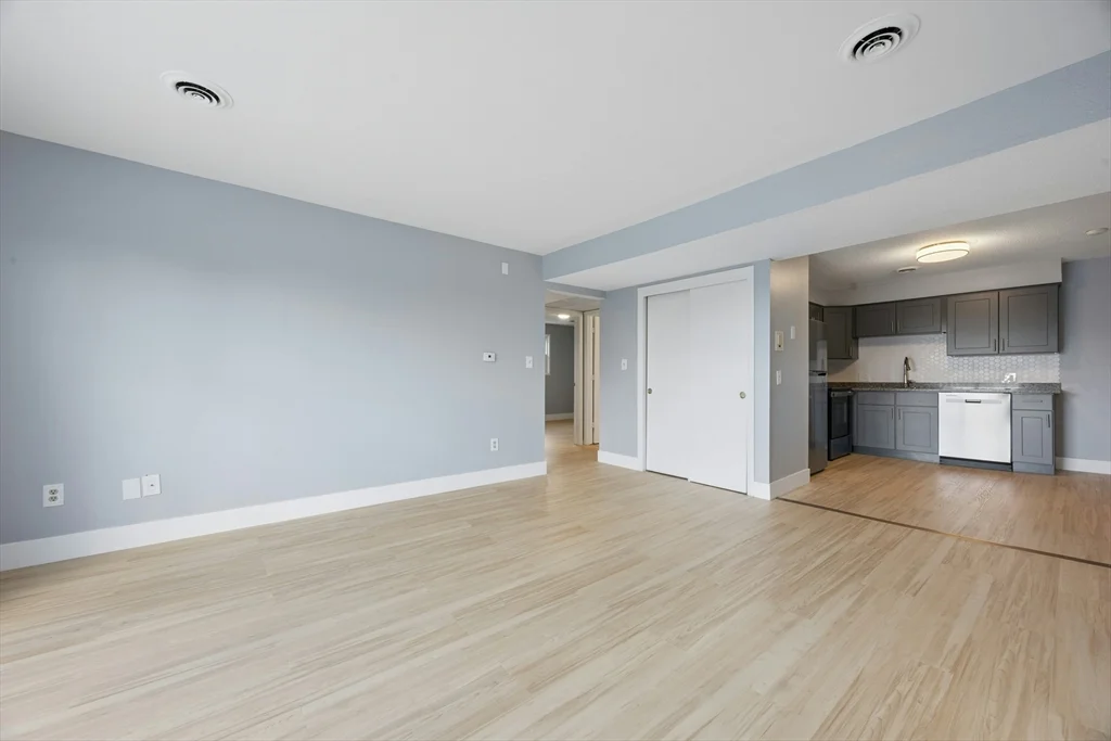 2 bed, 1 bath apartment for rent at 244 Mount Vernon St Unit 9, Lawrence — photo 9 of 37