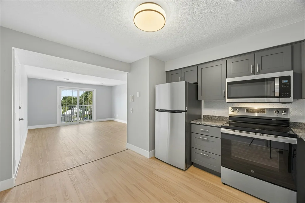 2 bed, 1 bath apartment for rent at 244 Mount Vernon St Unit 9, Lawrence — photo 16 of 37