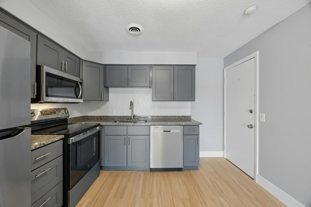 2 bed, 1 bath apartment for rent at 244 Mount Vernon St Unit 9, Lawrence — photo 13 of 37