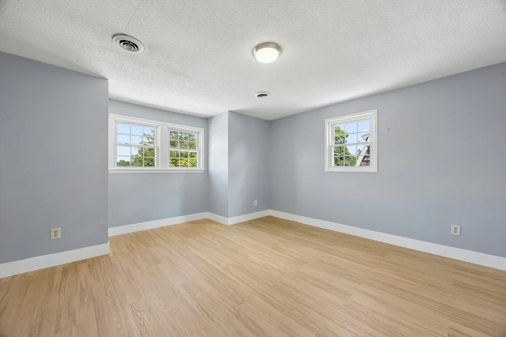 2 bed, 1 bath apartment for rent at 244 Mount Vernon St Unit 9, Lawrence — photo 18 of 37