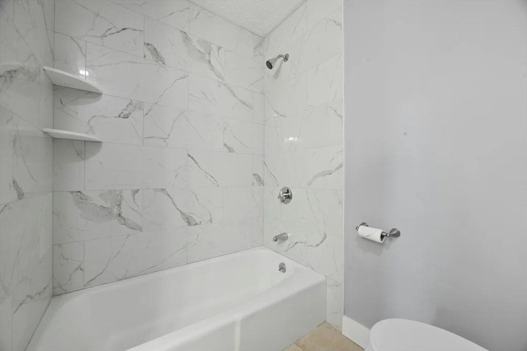 2 bed, 1 bath apartment for rent at 244 Mount Vernon St Unit 9, Lawrence — photo 21 of 37