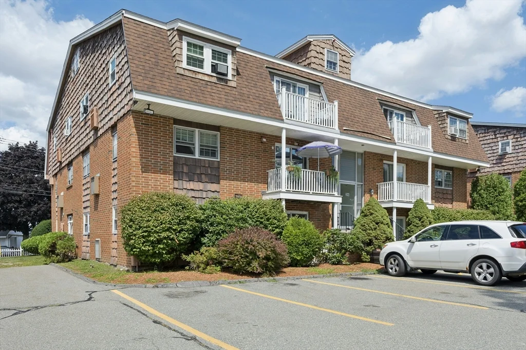 2 bed, 1 bath apartment for rent at 244 Mount Vernon St Unit 9, Lawrence — photo 29 of 37