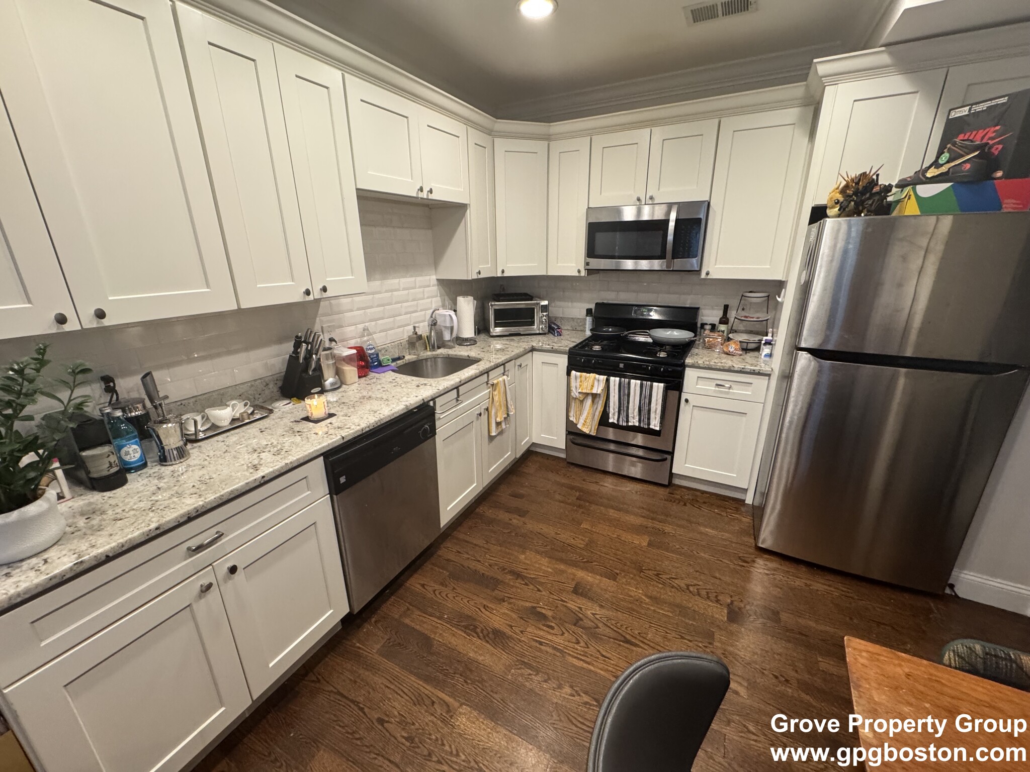 3 bed, 2 bath apartment for rent at 244 Paris St Unit 1, East Boston — photo 11 of 12