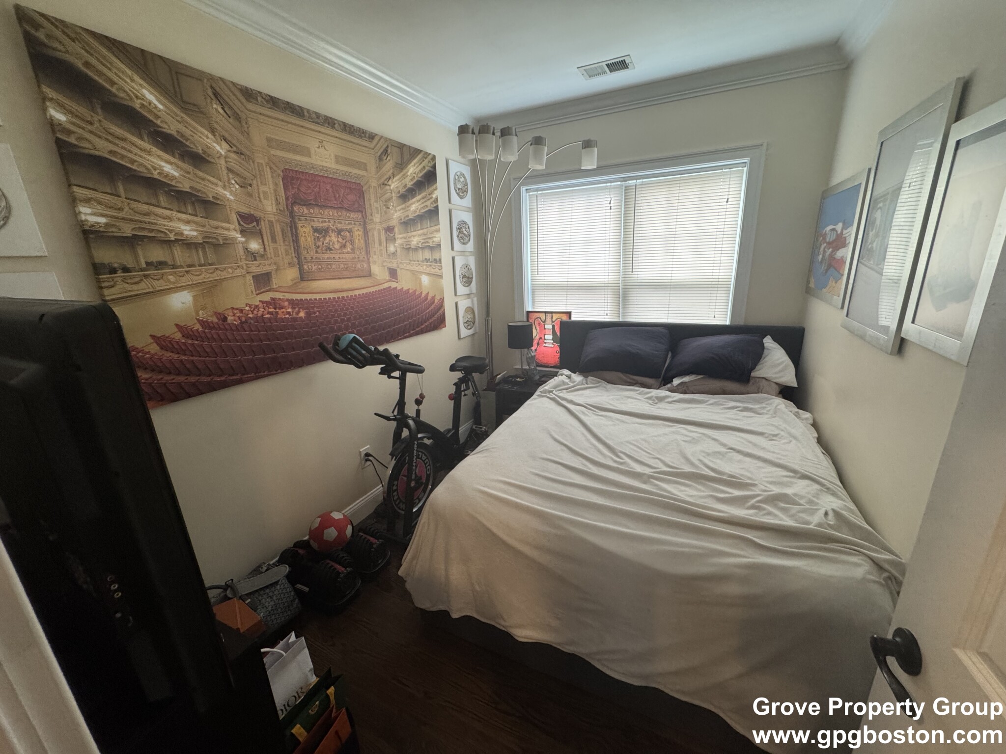 3 bed, 2 bath apartment for rent at 244 Paris St Unit 1, East Boston — photo 9 of 12
