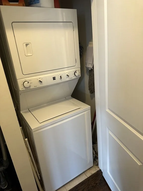4 bed, 2 bath apartment for rent at 244 Paris St Unit 3, East Boston — photo 4 of 9