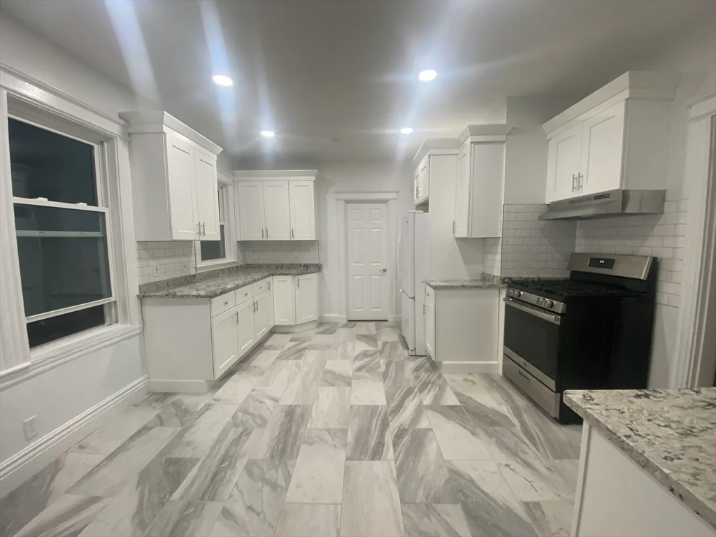 4 bed, 1 bath apartment for rent at 244 Winchester St Unit 1, Brookline — photo 10 of 11