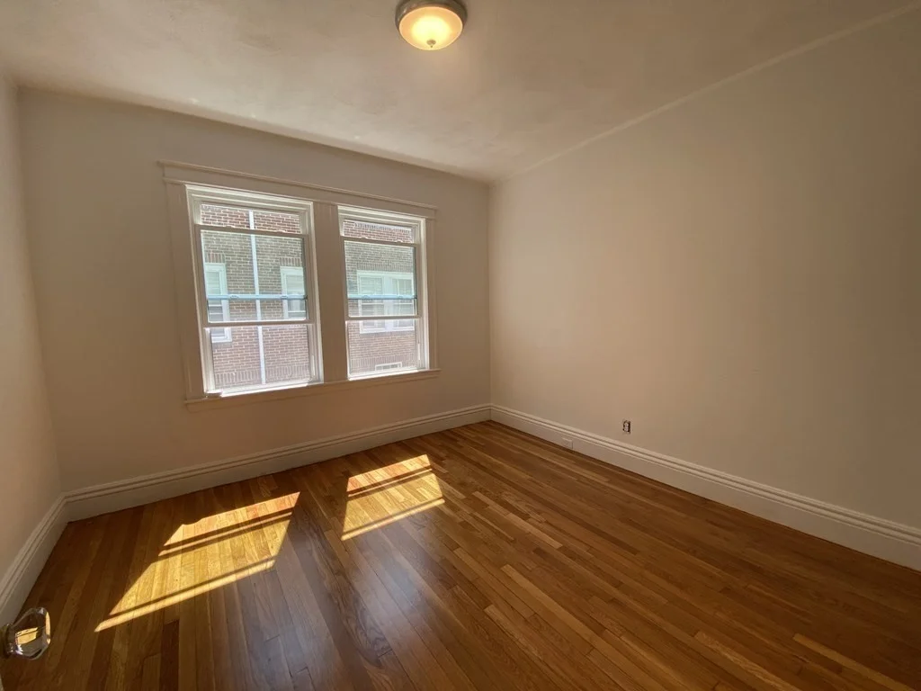 4 bed, 1 bath apartment for rent at 244 Winchester St Unit 1, Brookline — photo 7 of 11