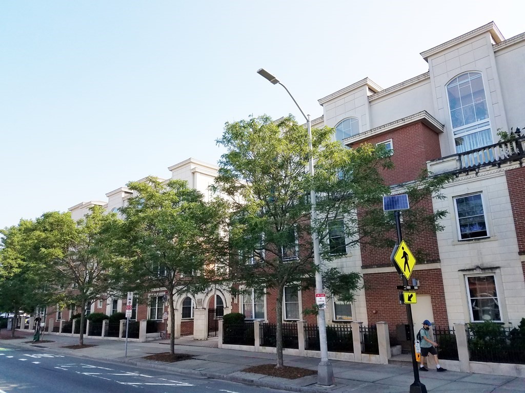 2 bed, 2 bath apartment for rent at 2440 Massachusetts Ave Unit 7, Cambridge — photo 12 of 14