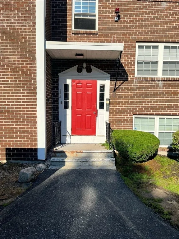 2 bed, 1 bath apartment for rent at 245 Boston Post Rd Unit 7, Marlborough — photo 10 of 10